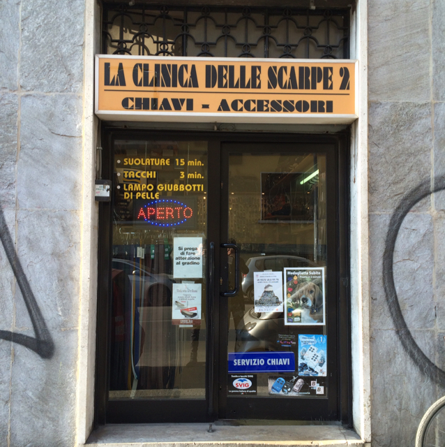 Foto La clinica delle scarpe