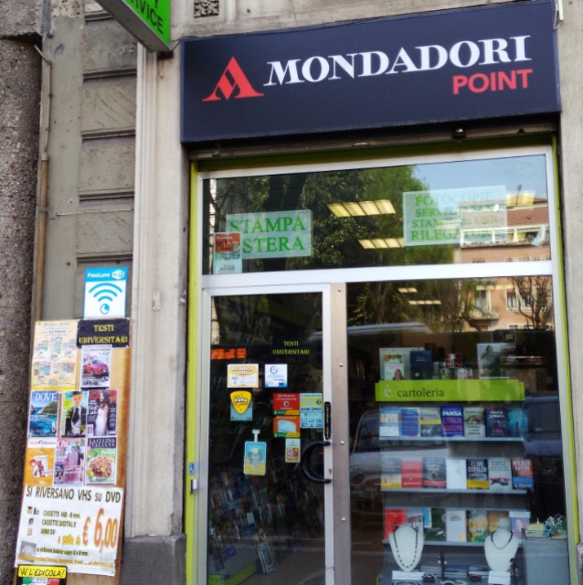 Foto Mondadori Store