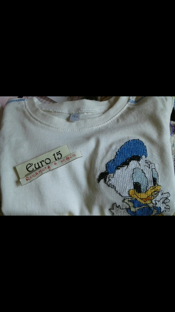 T shirt bimbo ricamata a mano, decoro personalizzabile...