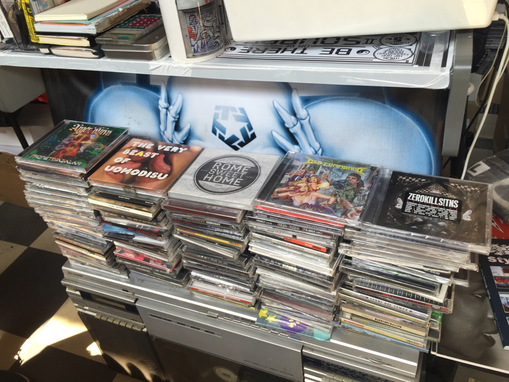 Ampia selezione di cd