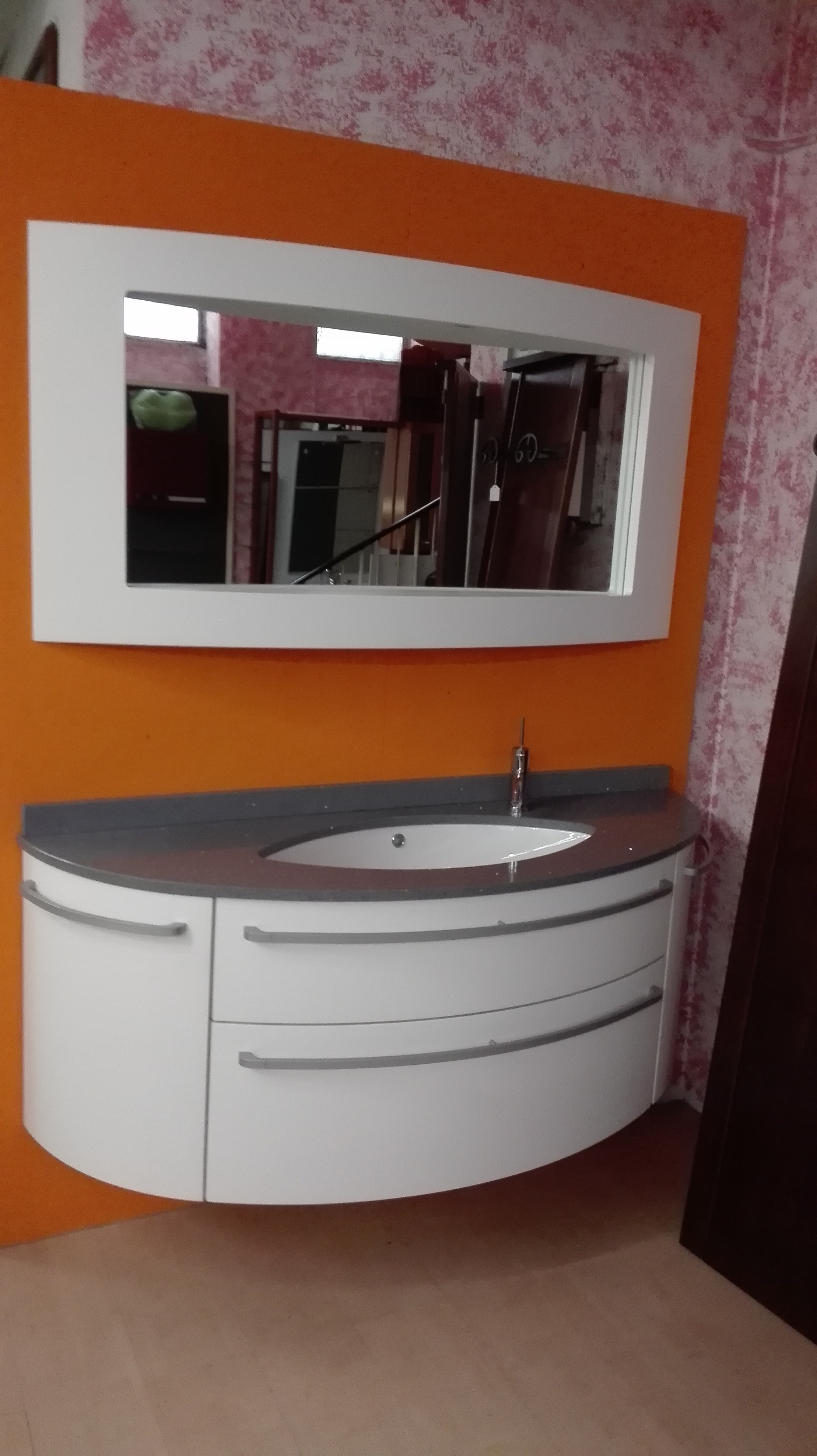 MOBILE BAGNO