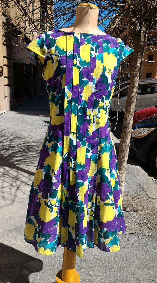 Abito giallo a fiori