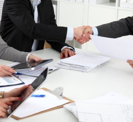 Pratiche ipotecarie e catastali, contratti di mutuo, atti di compravendita