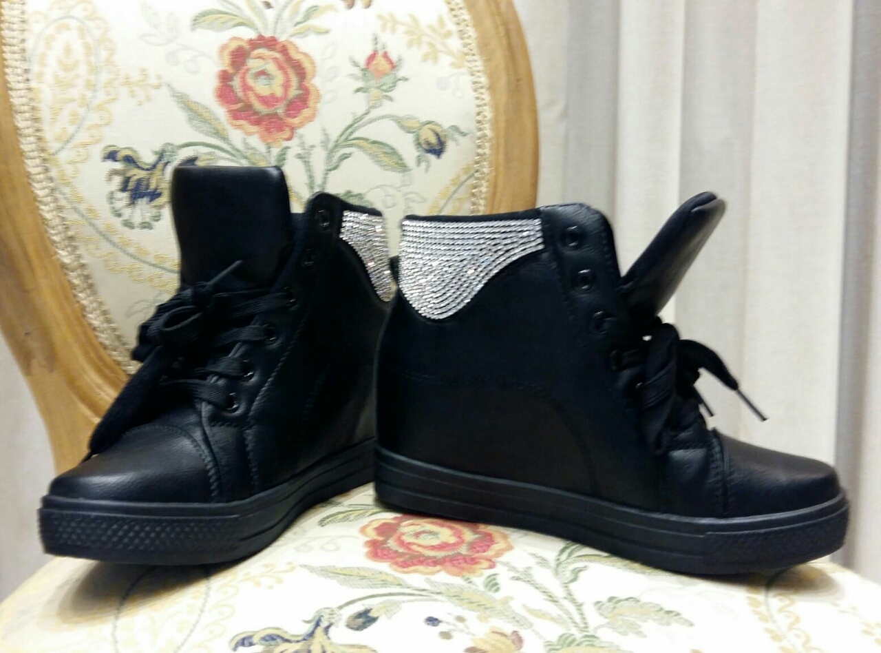 Sneakers nere con strass