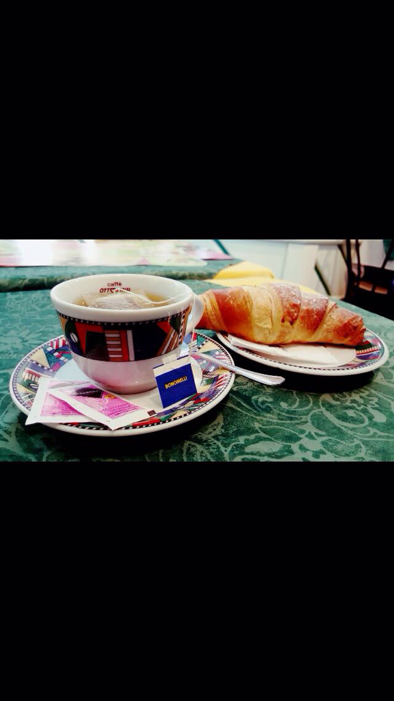 Cappuccino e brioche