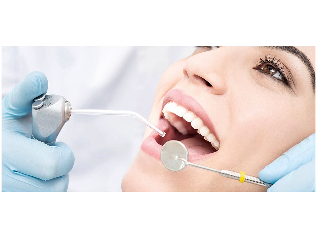 Visita e pulizia dei denti