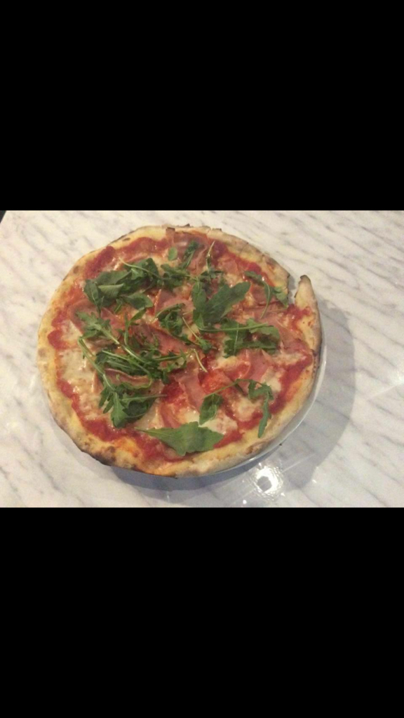 Pizza prosciutto e rucola
