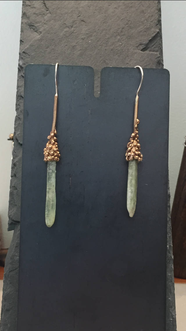 Orecchini con cianite